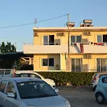 Litsas Bed & Breakfast
