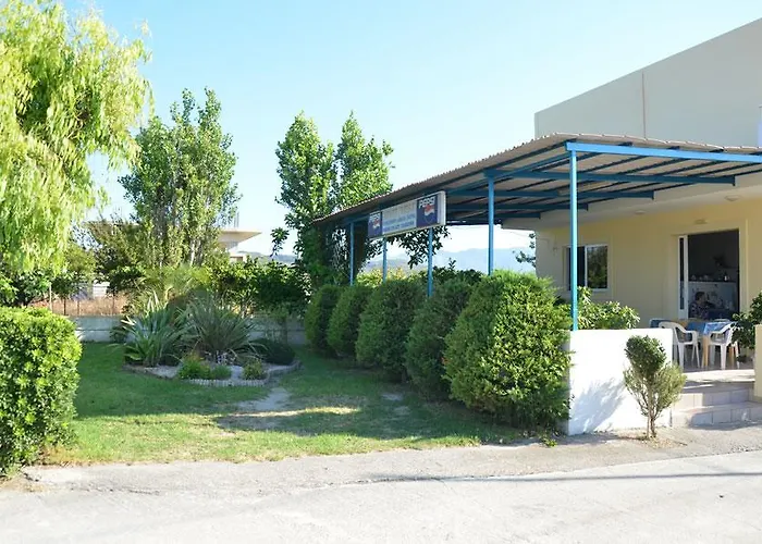 Litsas Bed & Breakfast 3*