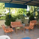 Litsas Bed & Breakfast