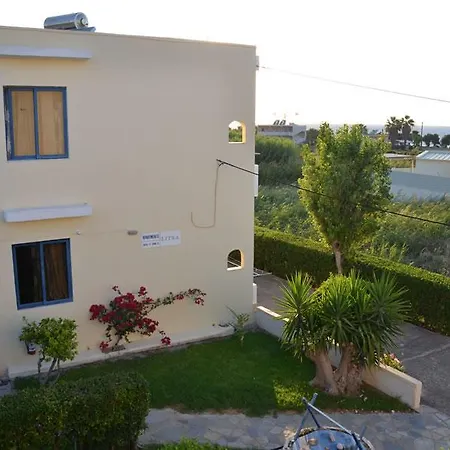 Litsas Bed & Breakfast Fánai