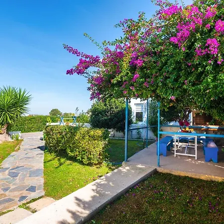 Bed & Breakfast Litsas Fánai