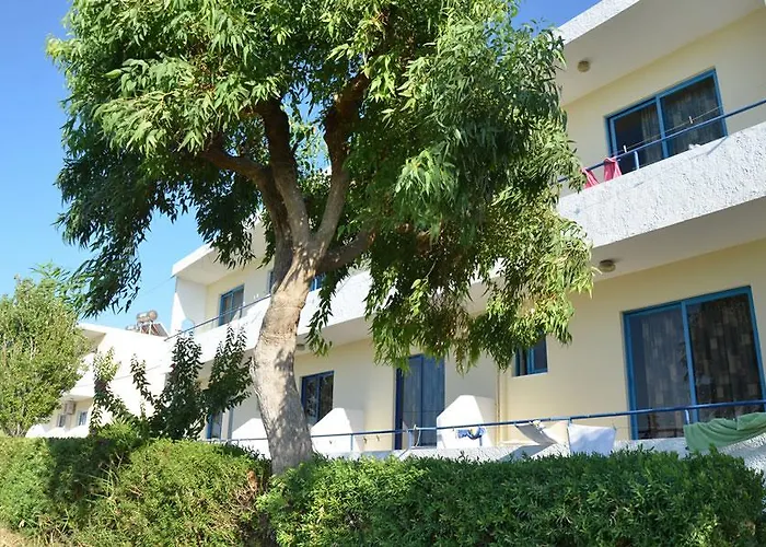 Bed & Breakfast Litsas 3*